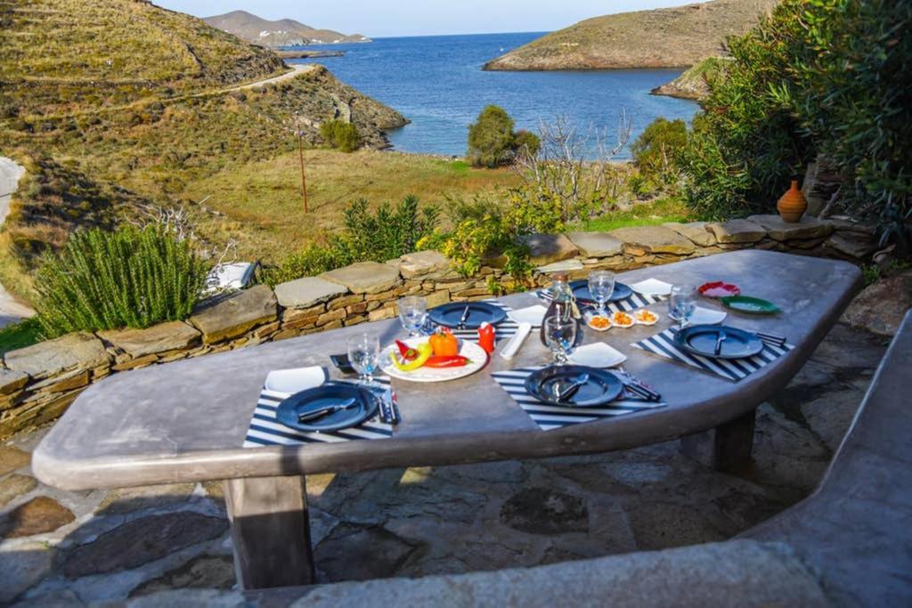 Villa Niloya Kythnos เลาตรา ภายนอก รูปภาพ