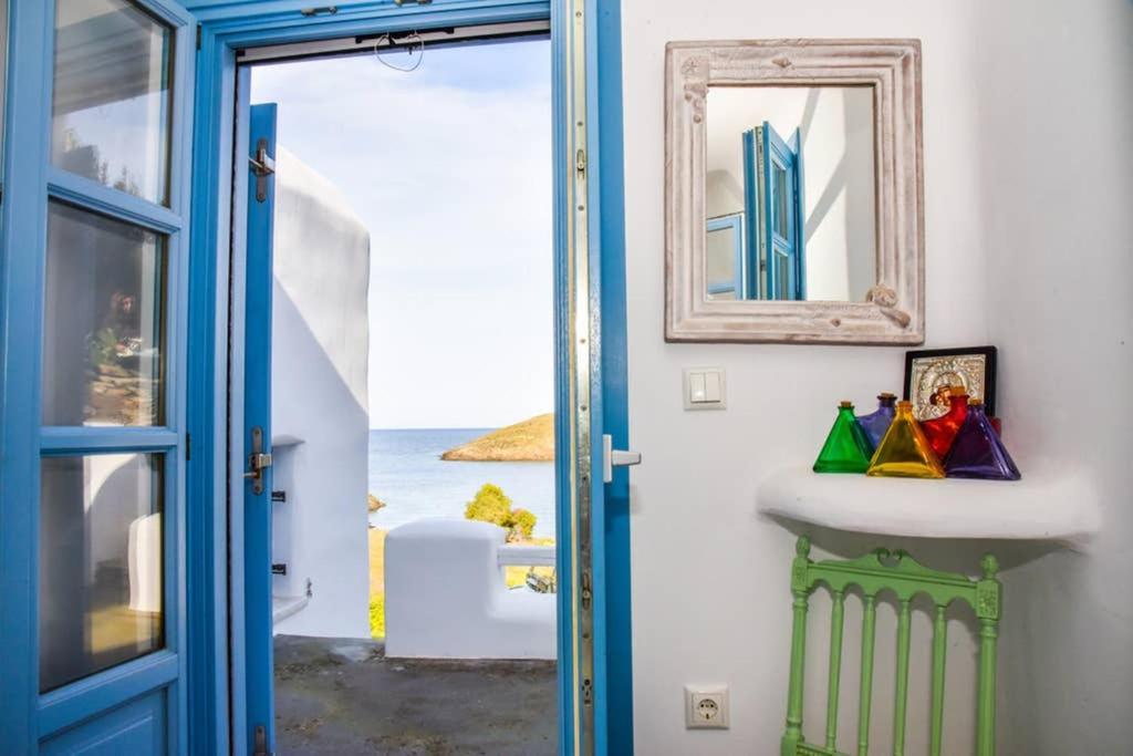 Villa Niloya Kythnos เลาตรา ภายนอก รูปภาพ