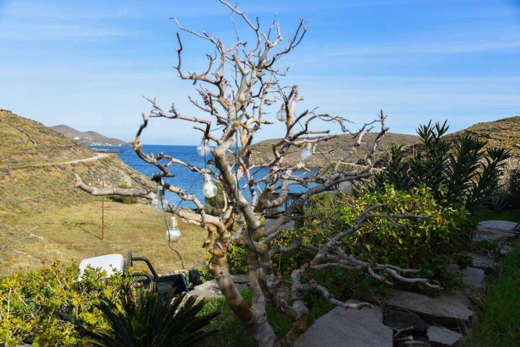 Villa Niloya Kythnos เลาตรา ภายนอก รูปภาพ