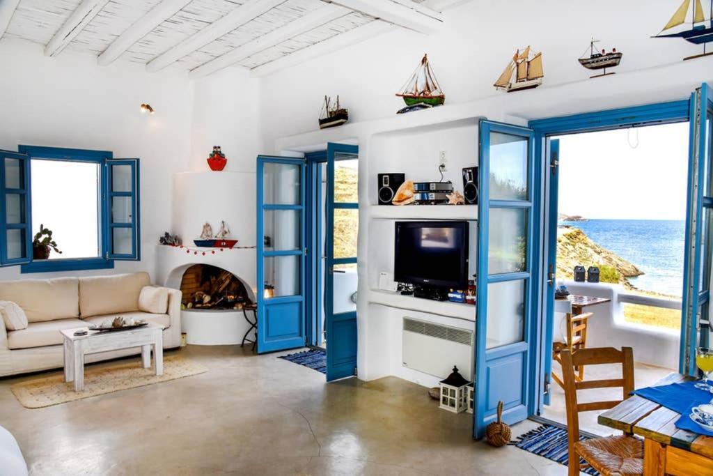 Villa Niloya Kythnos เลาตรา ภายนอก รูปภาพ