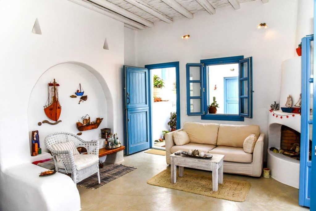 Villa Niloya Kythnos เลาตรา ภายนอก รูปภาพ